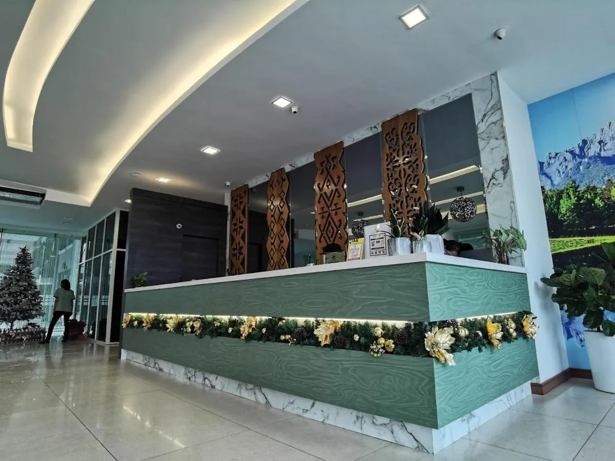 Hotel 17 كوتا كينابالو