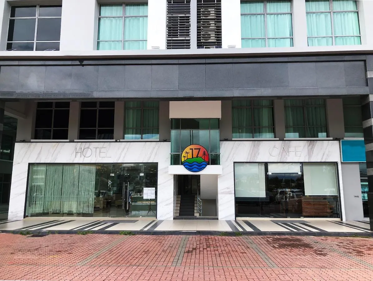 Hotel 17 كوتا كينابالو 3*,
