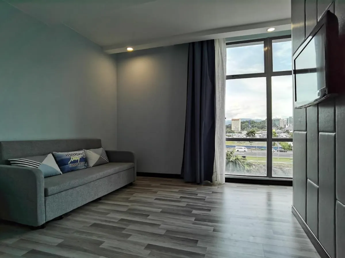Hotel 17 كوتا كينابالو